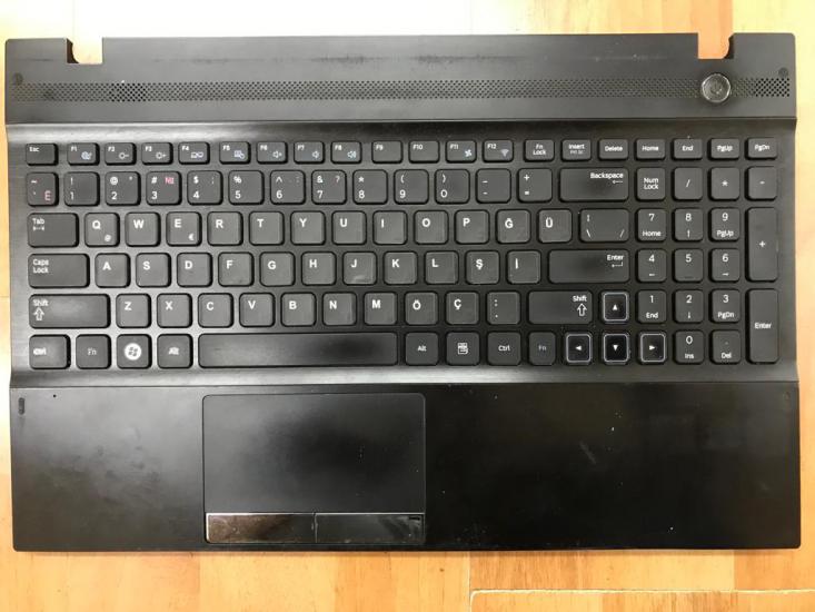 Samsung NP305V5A Üst Kasa 