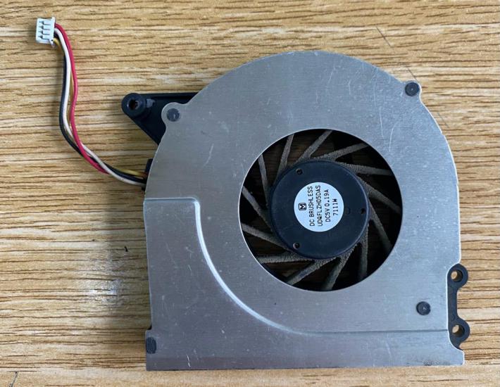 ASUS X51L  T12AR RM Mobile One 300 CPU FAN UDQFLZH05DAS 5VDC 0.19A 3 