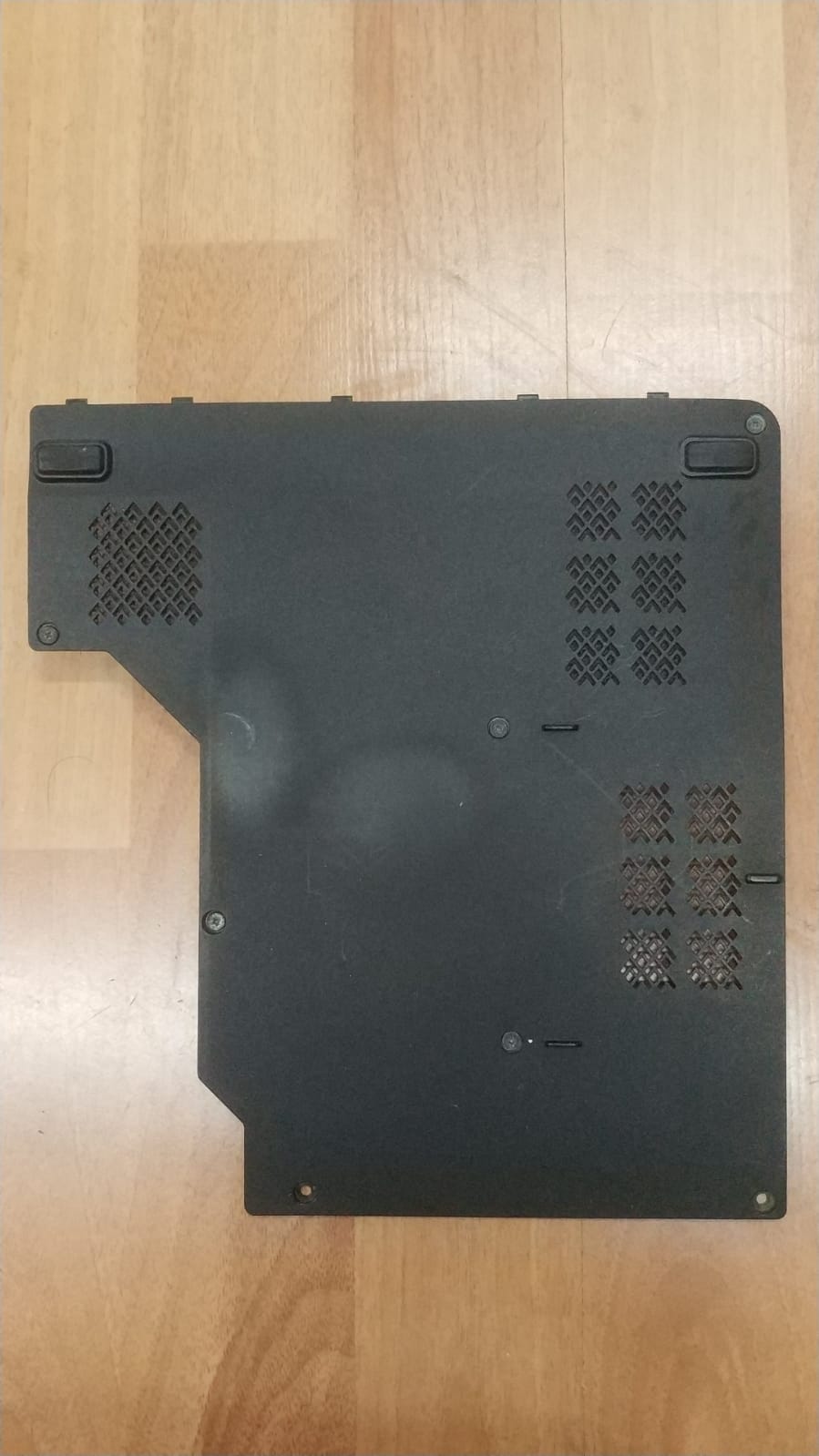 Lenovo G585 Alt Kapak