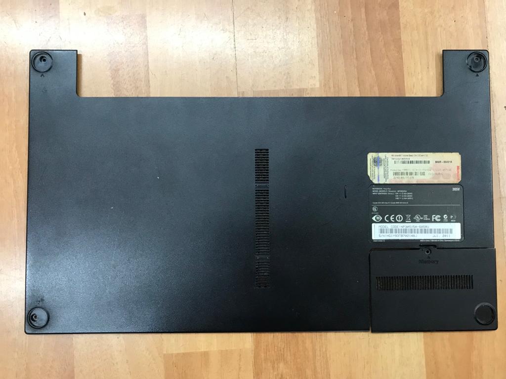 Samsung NP305V5A Alt Kapak 